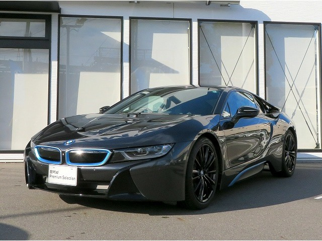 i8
