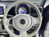 【ステアリング】軽い力で扱いやすいハンドルです。目立つ傷やスレなどなく綺麗な状態です!「プレミアム抗菌コートG」をいれていただくとさらに快適に!清潔なお車はお子様にも安心ですね!