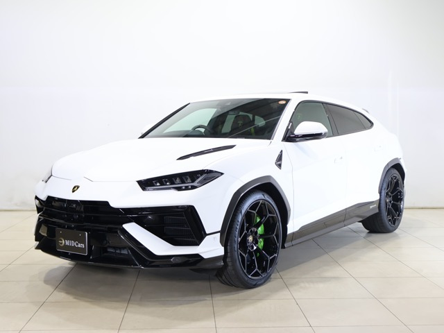 ウルスペルフォルマンテ 4WD