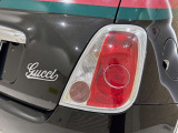 テールゲートにもGUCCIのロゴが大きく入っています。