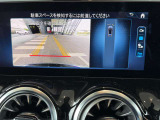 360度カメラが装備されておりますので真上から見下ろした映像を確認しながら駐車スペースへ止める事が出来ます。大変便利な機能です。
