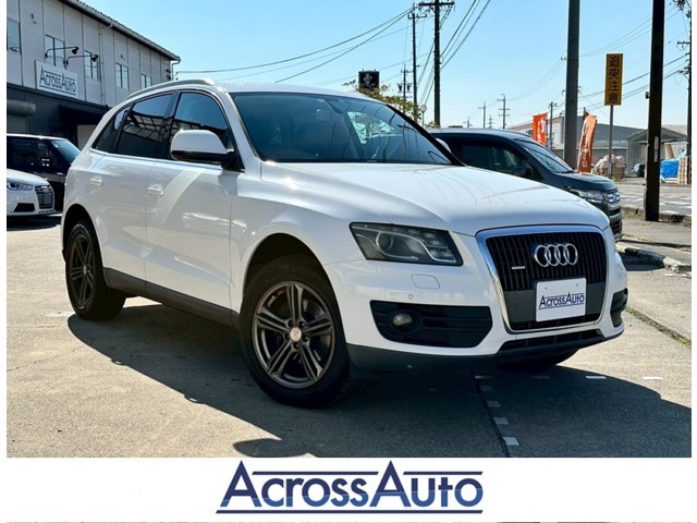 Q52.0 TFSI クワトロ 4WD