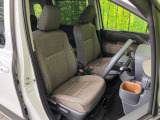 運転席シート廻りは使用感も少なく、良好な状態となっています。丁寧に使われていたことがよくわかりますね。