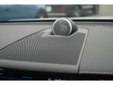 Bowers&Wilkins プレミアムサウンド・オーディオシステム☆上質な音響を実現しています☆1,100Wの出力で15個のスピーカーを駆動し独立したサブウーハーが含まれます☆
