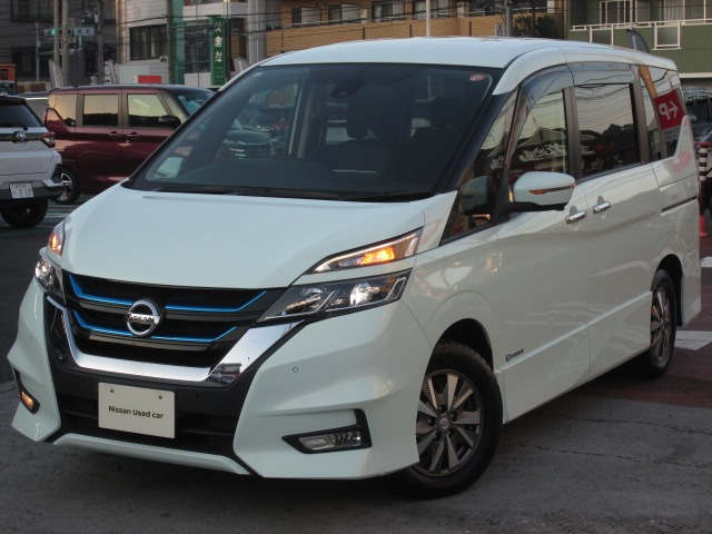 セレナ1.2 e-POWER ハイウェイスター