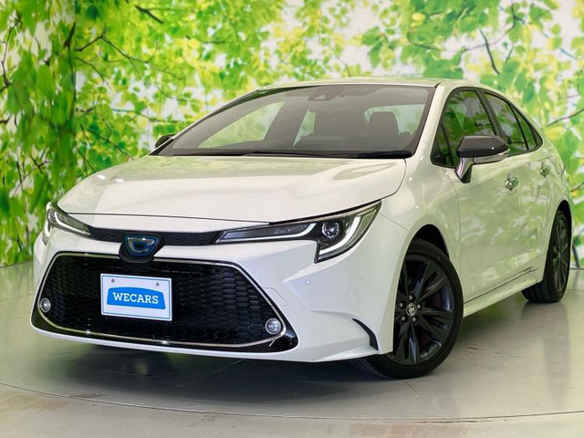 カローラ1.8 ハイブリッド W×B