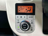 車内空調は&rdquo;AUTOエアコン&rdquo;にお任せ。運転に集中出来ますよ!