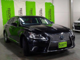 ルームクリーニングを実施いたします。綺麗になる車は、内装の状態が良くないと綺麗になりません。当社では内装の状態もこだわって仕入れております。