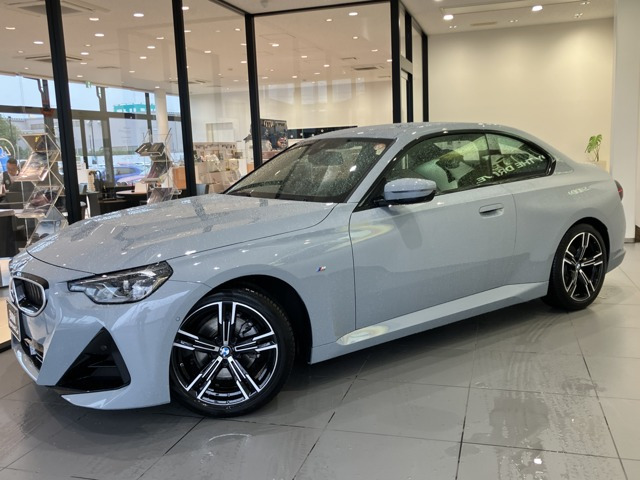 2シリーズクーペ220i Mスポーツ