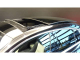 新車でも、サーティファイドカーでも、メルセデスのオーナーになるということは、メルセデスならではの安心と信頼をご購入いただくということ。私たちはそう考えます