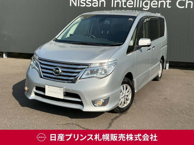 セレナ2.0 ハイウェイスター Vセレクション+Safety II 4WD