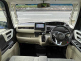ガラスエリアが広く視界良好でとても運転がしやすいです。