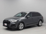 アウディ Q7