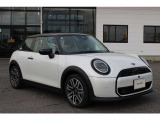MINI認定中古車 全国の正規ディーラーにて保証修理が受けられます。