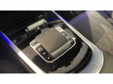 自動車保険に関しても、メルセデス・ベンツ専用のプログラムをご用意しております。飛び石や落下物などでのフロントガラスの修理が必要となった場合、最大で9万円分の補償を致します。