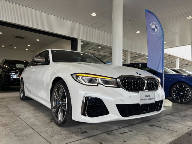 3シリーズセダンM340i xドライブ 4WD