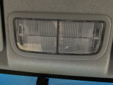 ルームランプは室内を照らしてくれます。