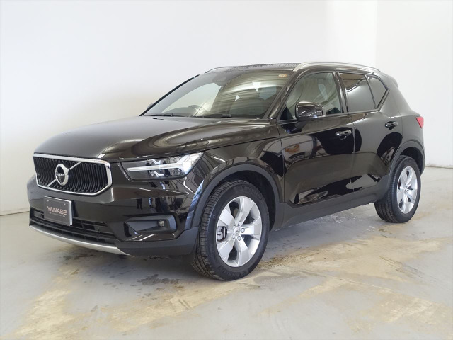 XC40B4 AWD モメンタム 4WD
