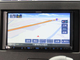 メモリーナビ装備で、知らない場所もあっという間に検索♪ちょっとしたお出かけや旅行もこれでバッチリですね。