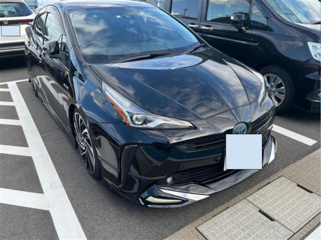 プリウス1.8 A E-Four 4WD修復歴無し