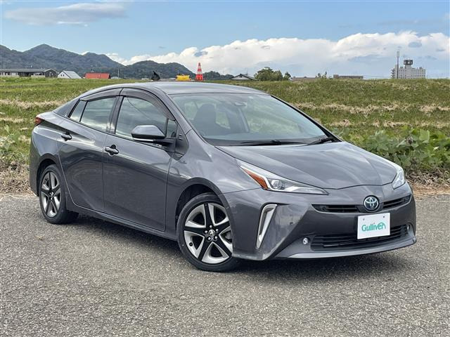 プリウス1.8 A ツーリングセレクション E-Four 4WD4WD 修復歴無し