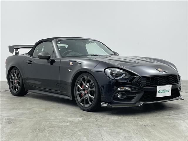 アバルト124スパイダーワンイヤー アニバーサリー6MT本革シート