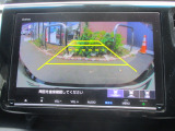 リアカメラのお写真です。駐車が苦手な方でもラクに駐車が行えますね。