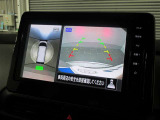バックモニターで、駐車時に見えにくい後方をしっかり確認できます。