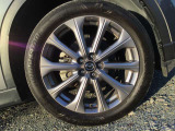 アルミホイール装着☆足回りが引き締まって見えてカッコいいですね☆