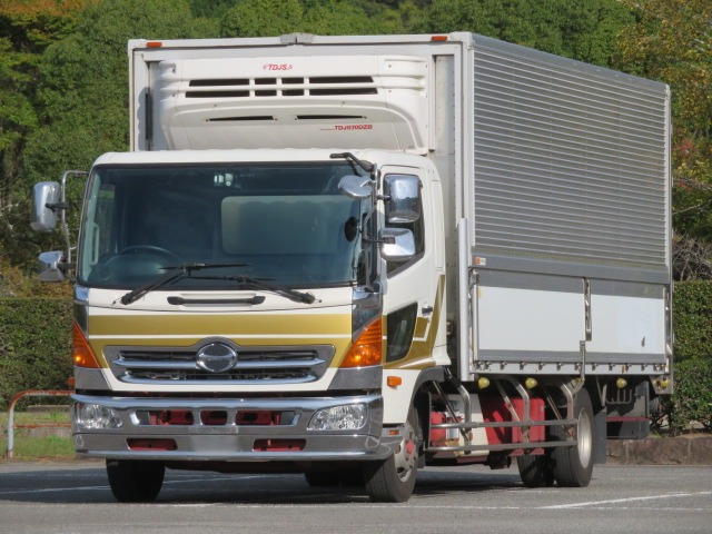 レンジャー  1.85t ワイド 冷凍ウイング