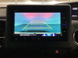 バックでの車庫入れも安心です! リアカメラが付いているバックモニター付のナビを装備しております。操作線もついており距離感も画面から確認できます。