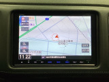 ナビゲーションはフルセグTV対応のGathers純正メモリーナビを搭載しています。Bluetoothオーディオ機能がありますので、スマートフォンなどの音楽も再生できます。