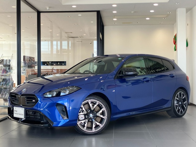 1シリーズM135 xドライブ 4WD