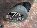 155/65R14タイヤと専用アルミホイール付き!冬タイヤは別途ご用意が必要です。ぜひご相談ください(^^♪