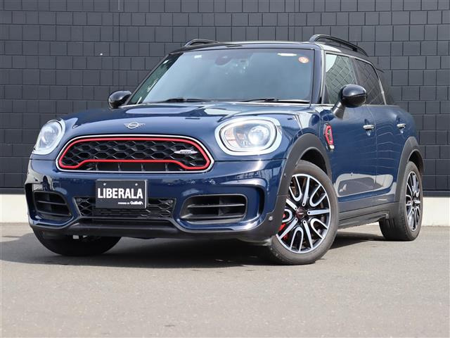 ミニクロスオーバージョン・クーパー・ワークス 4WD本革シート