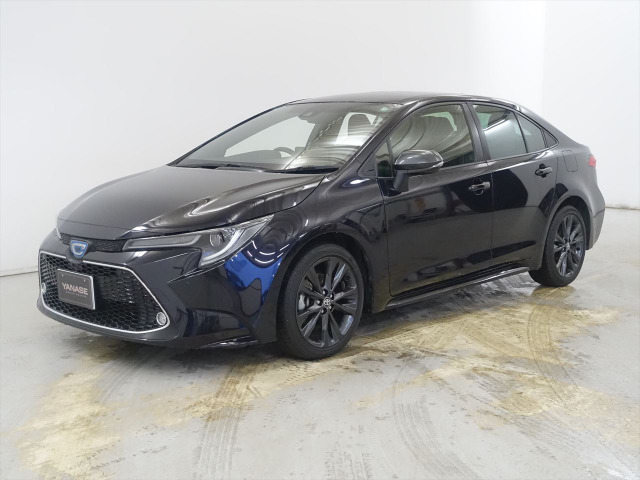 カローラ1.8 ハイブリッド W×B