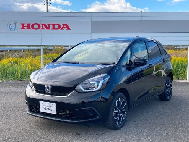 フィット 1.5 e:HEV ホーム 4WD（6AA-GR4）