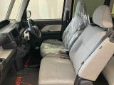 フロントシートです。ゆったり運転ができます。長距離ドライブもラクラク♪♪