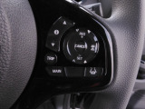 ◆アダプティブクルーズコントロール◆予め設定した車速内でクルマが自動的に加減速。前走車との適切な車間距離を維持しながら追従走行します。【LKAS】車線維持支援システムでステアリング操作を支援。