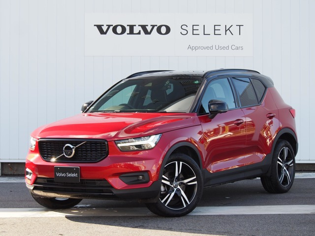 XC40 B4 AWD Rデザイン 4WD 