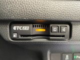 運転席右下にETCがついています。