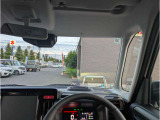 ドライバー目線です!運転席に座るとこんな感じです☆