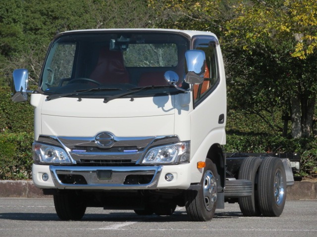 デュトロ  2t 全低床 10尺 シャーシ車