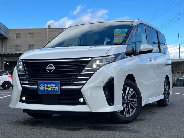 セレナ2.0 ハイウェイスター V純正9インチSDナビフルセグ