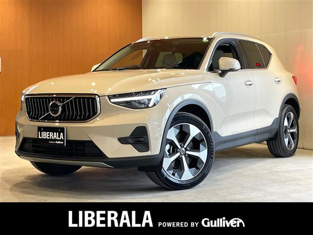 XC40ウルトラ B4 AWD 4WD本革シート