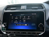 EV専用のNissan Connectナビゲーションが付いています。多様なソースに対応しています。