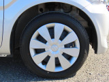純正のホイールカバーを履いてます!