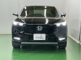 LEDヘッドライトを装備しています。LEDヘッドライトはとても明るく、雨の日や夜間走行も安全・安心です。オートライトコントロール付きで周囲の明るさに応じて自動で点灯・消灯します