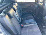ゆとりある広々とした車内空間は、ドライブを始め買い物やレジャーなど、幅広く活躍します。一人でもみんなとでもお出かけを楽しみましょう!