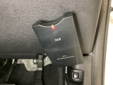 ハンドルの右下にETCがついています。高速道路の料金所の通過も楽々です!。 カードの取り出しもしやすい場所についています。